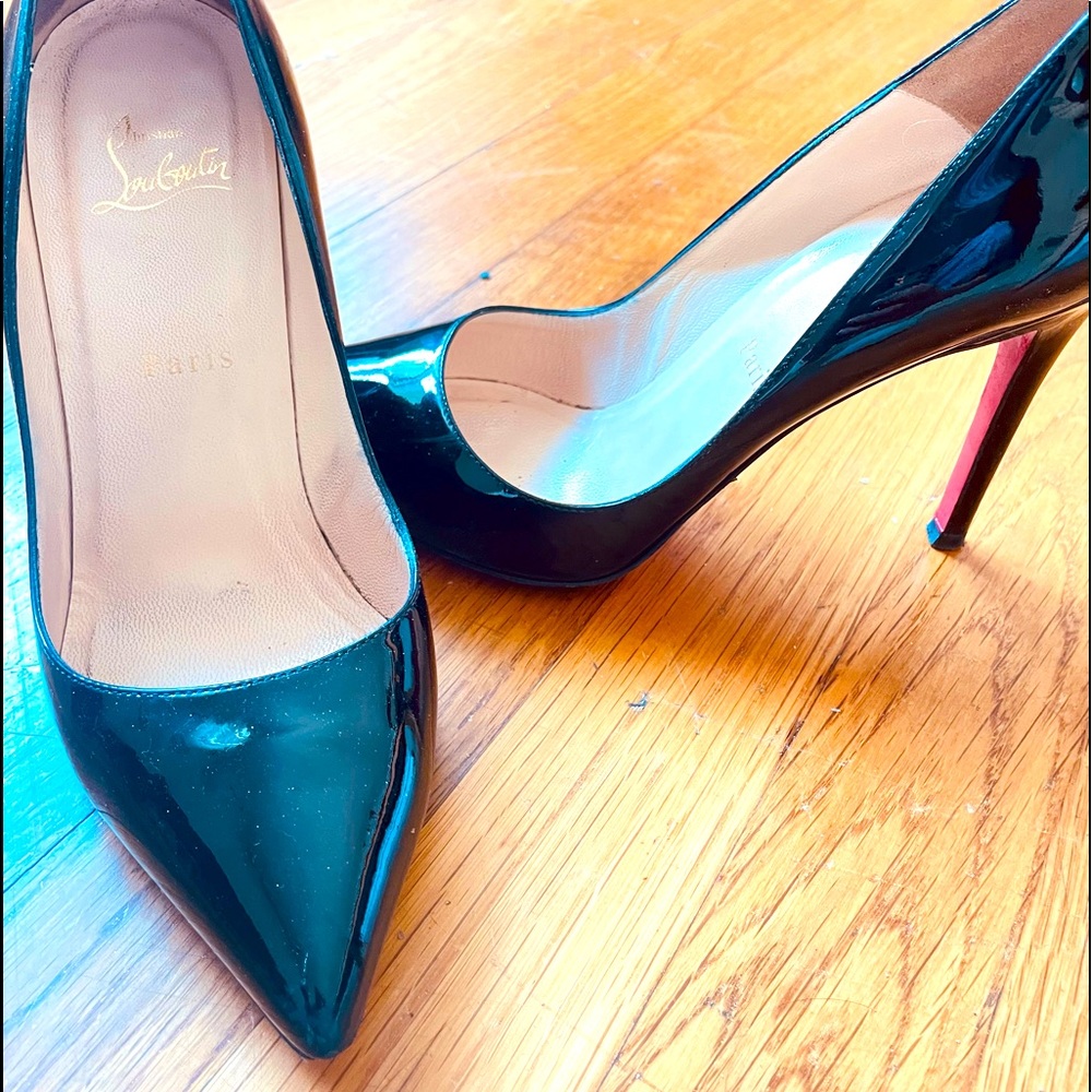 Christian LouBoutin Black heels shoes